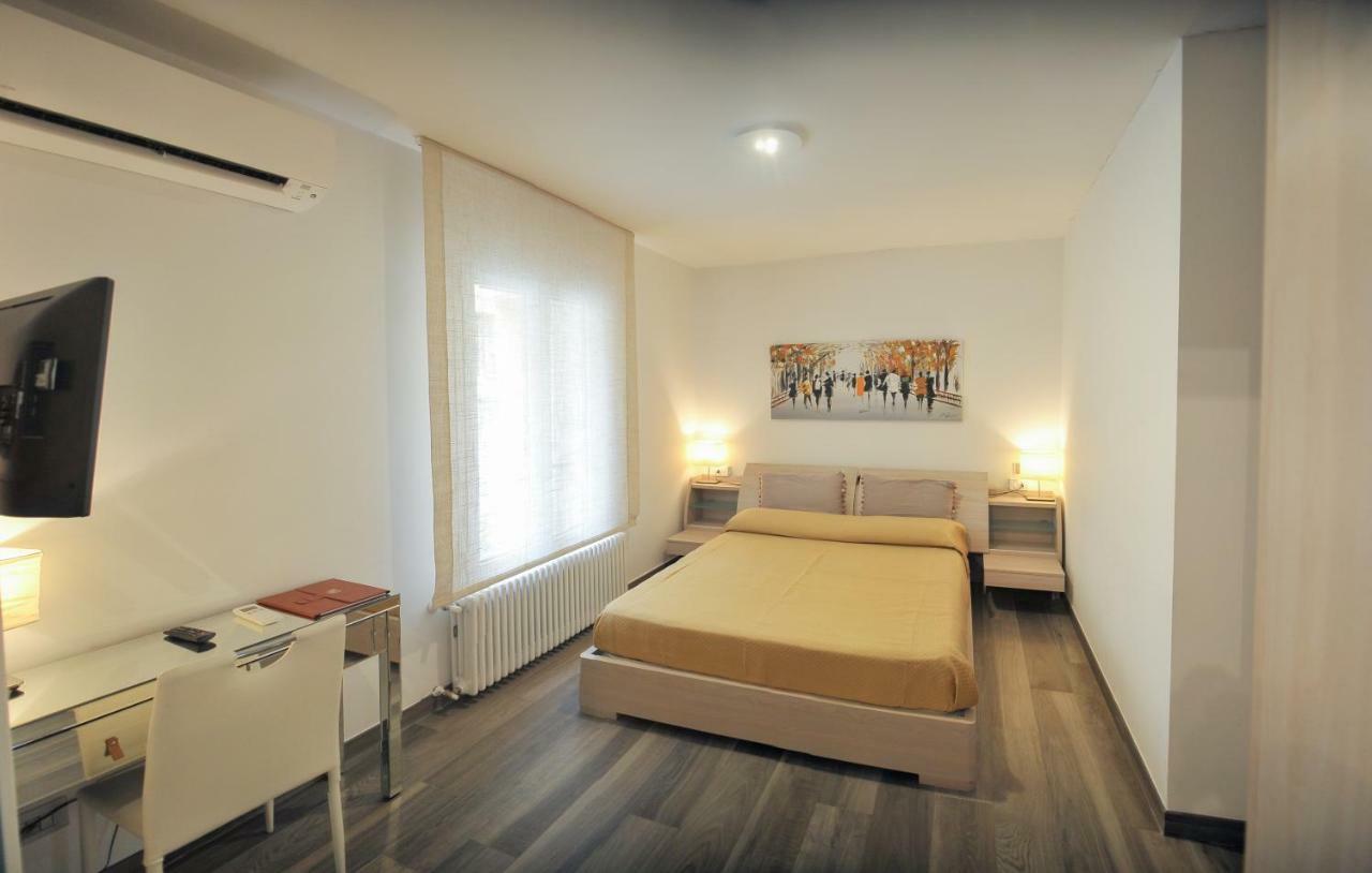 Andrea Luxury Apartments - D'Azeglio Bologna Eksteriør billede